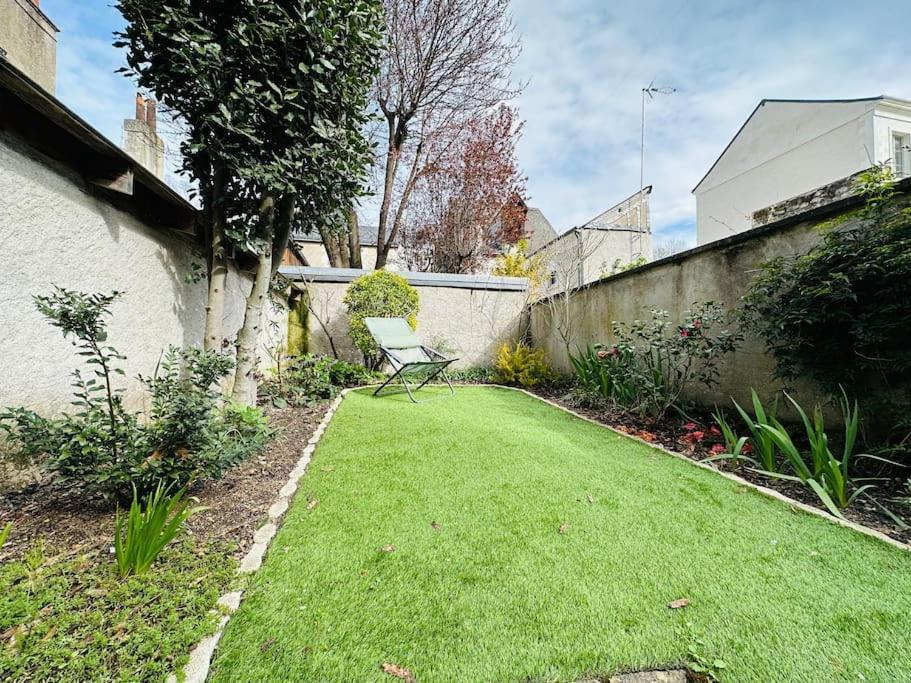 Le Jardin Secret - Jardin/Loire Lägenhet Tours Exteriör bild
